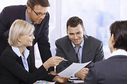 律师处理欠款纠纷的收费标准是怎样的？